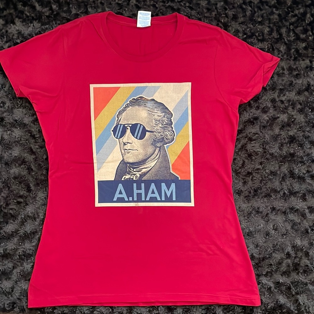 Hamilton Tee Size Medium